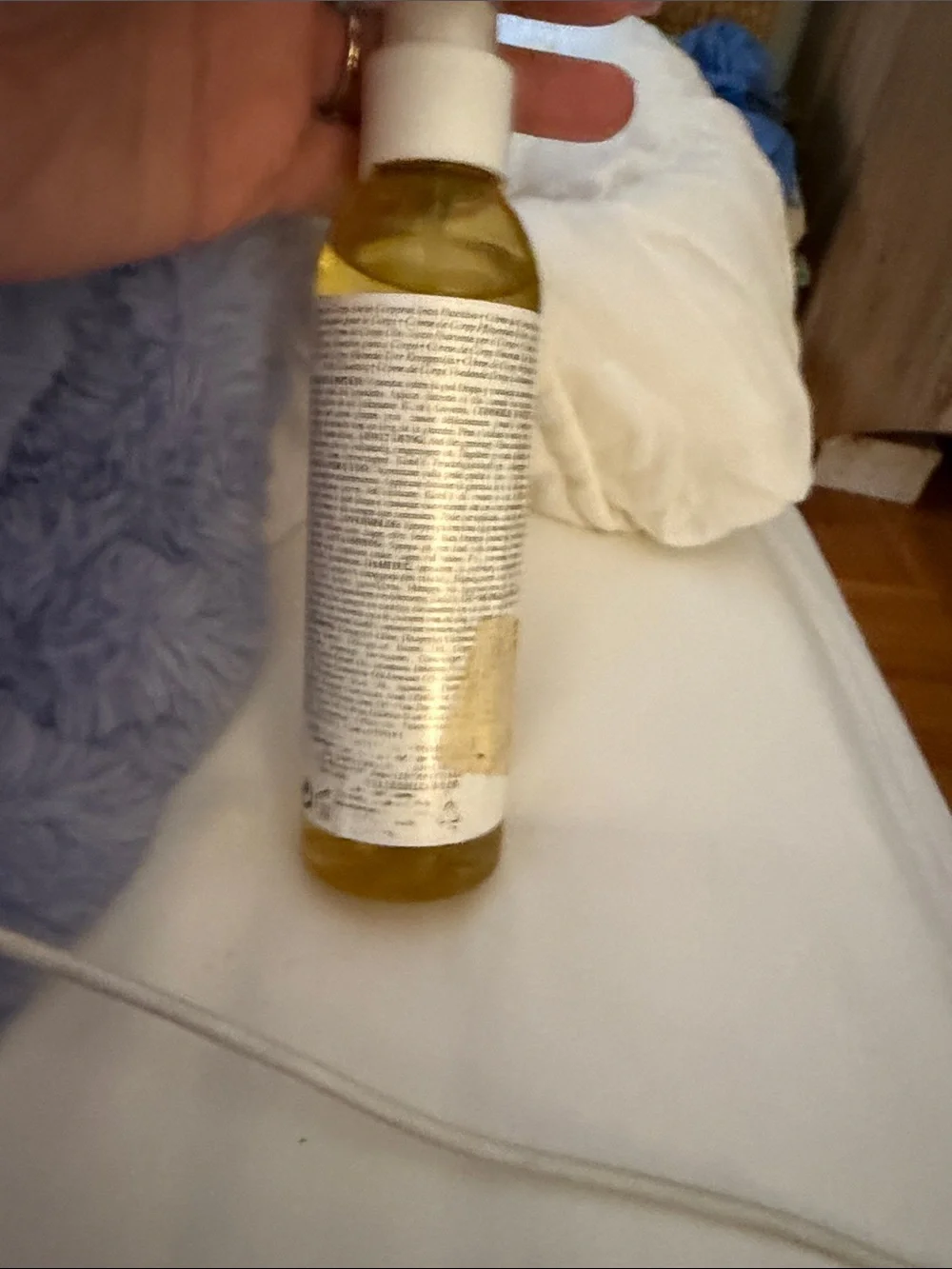 Kiehl's Nourishing Dry Body Oil - White & Yellow Bottle